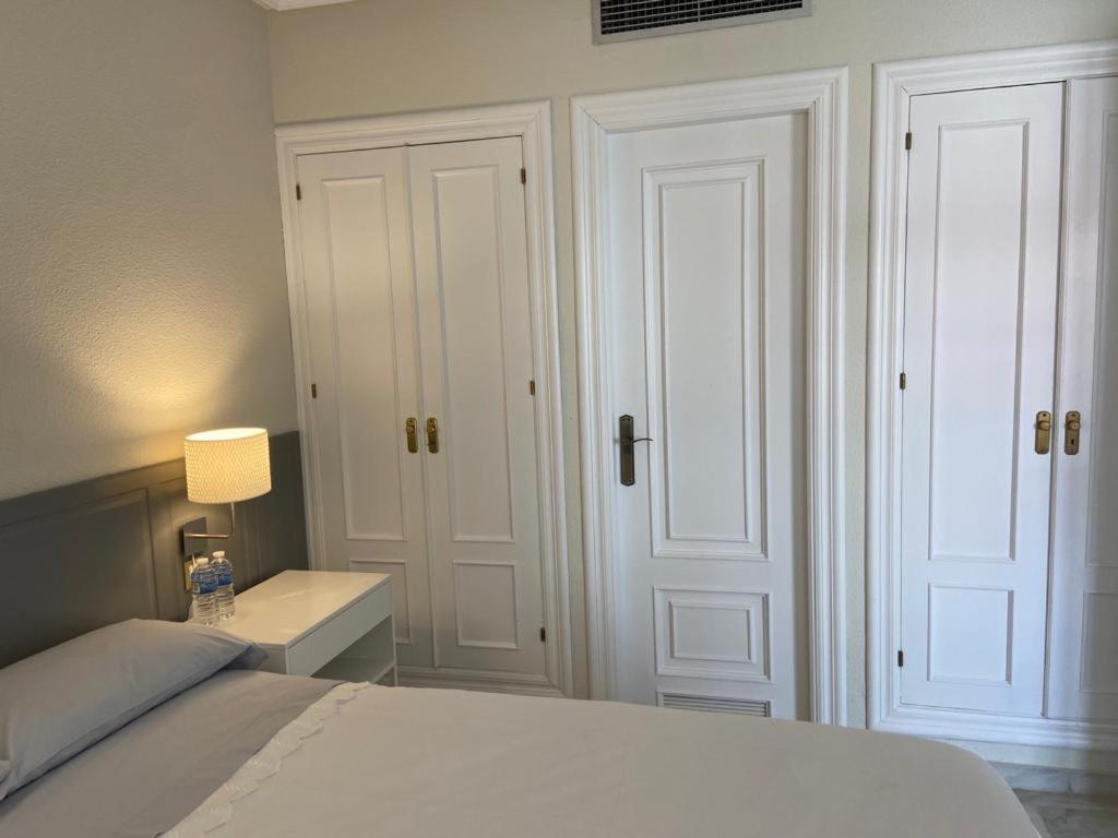 Precioso Apartamento Los Remedios Triana Plaza Espana Y Centro Historico เซบีญา ภายนอก รูปภาพ
