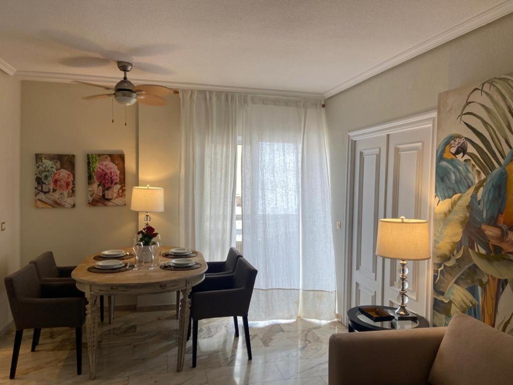 Precioso Apartamento Los Remedios Triana Plaza Espana Y Centro Historico เซบีญา ภายนอก รูปภาพ